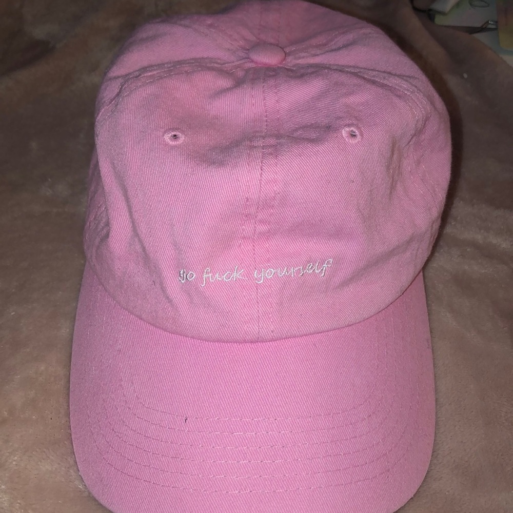 🔥HOT TOPIC HAT🔥